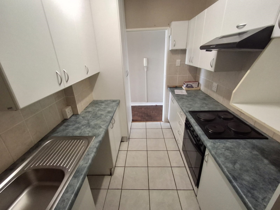 To Let 1 Bedroom Property for Rent in Summerstrand Eastern Cape